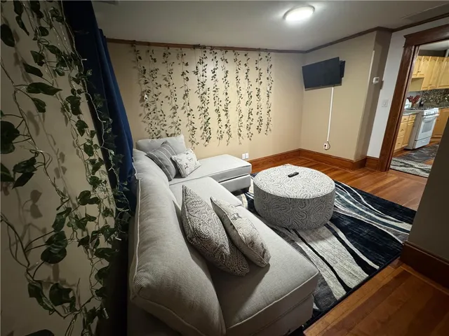 $2,400 | 2 Brook Street, Unit 2, Smithfield, RI 02917