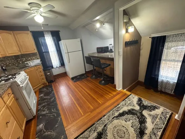 $1,900 | 2 Brook Street, Unit 2, Smithfield, RI 02917