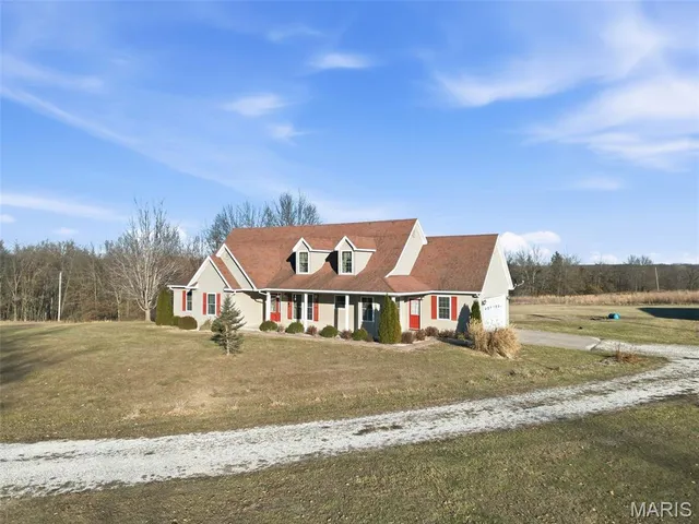 $414,999 | 27057 Pike 434, Middletown, MO 63359