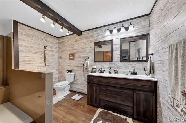 $414,999 | 27057 Pike 434, Middletown, MO 63359