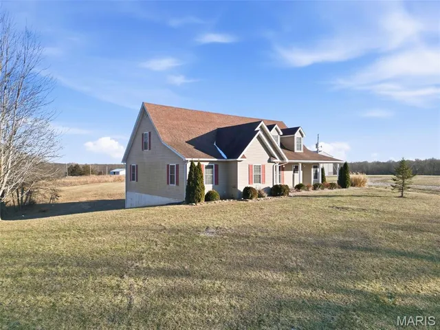 $414,999 | 27057 Pike 434, Middletown, MO 63359