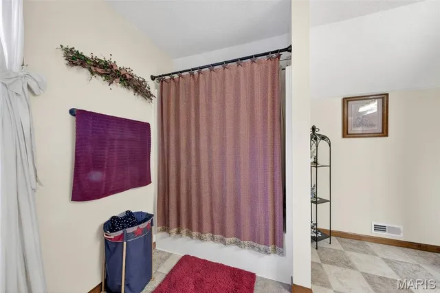 $414,999 | 27057 Pike 434, Middletown, MO 63359