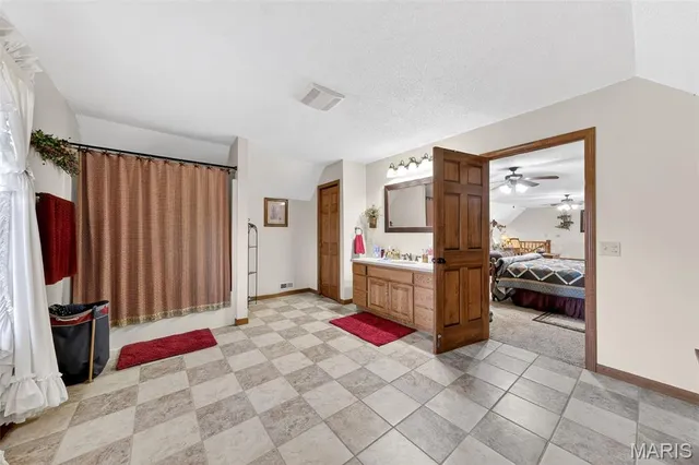 $414,999 | 27057 Pike 434, Middletown, MO 63359