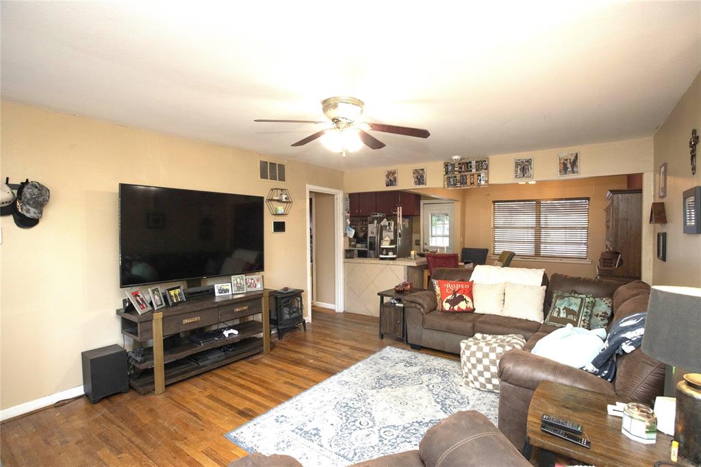 1306 Rodgers Drive Graham, TX 76450 - Photo 4 of 15