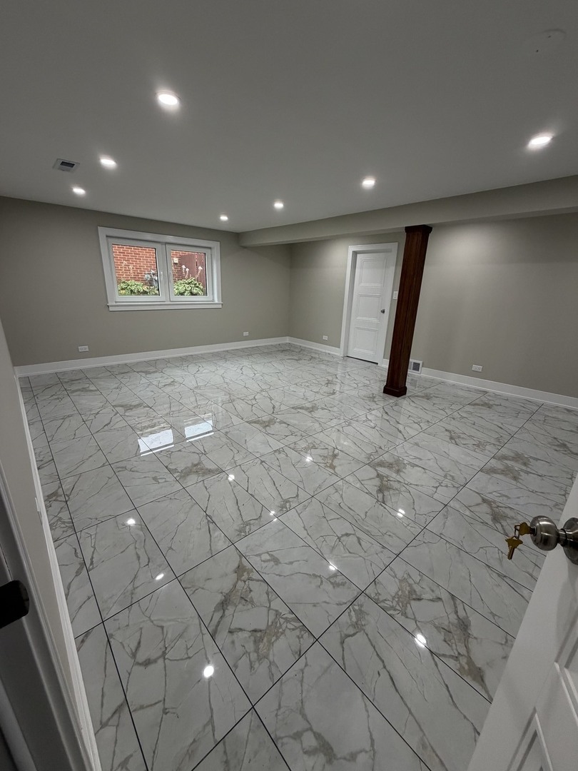 966 Iowa Avenue Addison, IL 60101 - Photo 16 of 17 Gallery Image 16