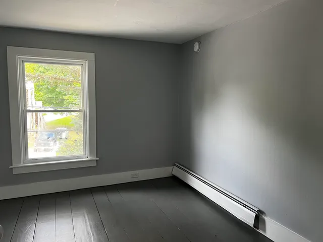 $3,500 | 29 Hall Place, Exeter, NH 03833