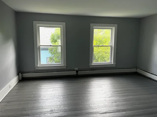 $3,500 | 29 Hall Place, Exeter, NH 03833