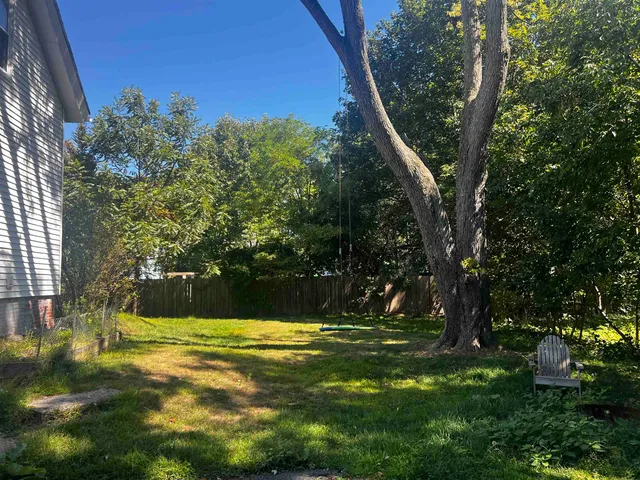 $3,500 | 29 Hall Place, Exeter, NH 03833