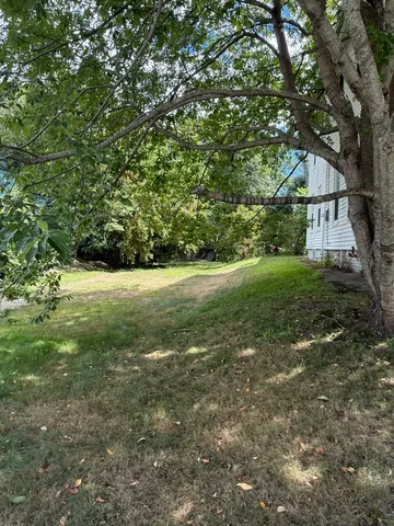 $3,500 | 29 Hall Place, Exeter, NH 03833