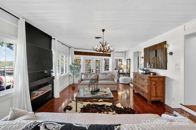 $2,798,999 | 777 South River Road, Tryon, NC 28782