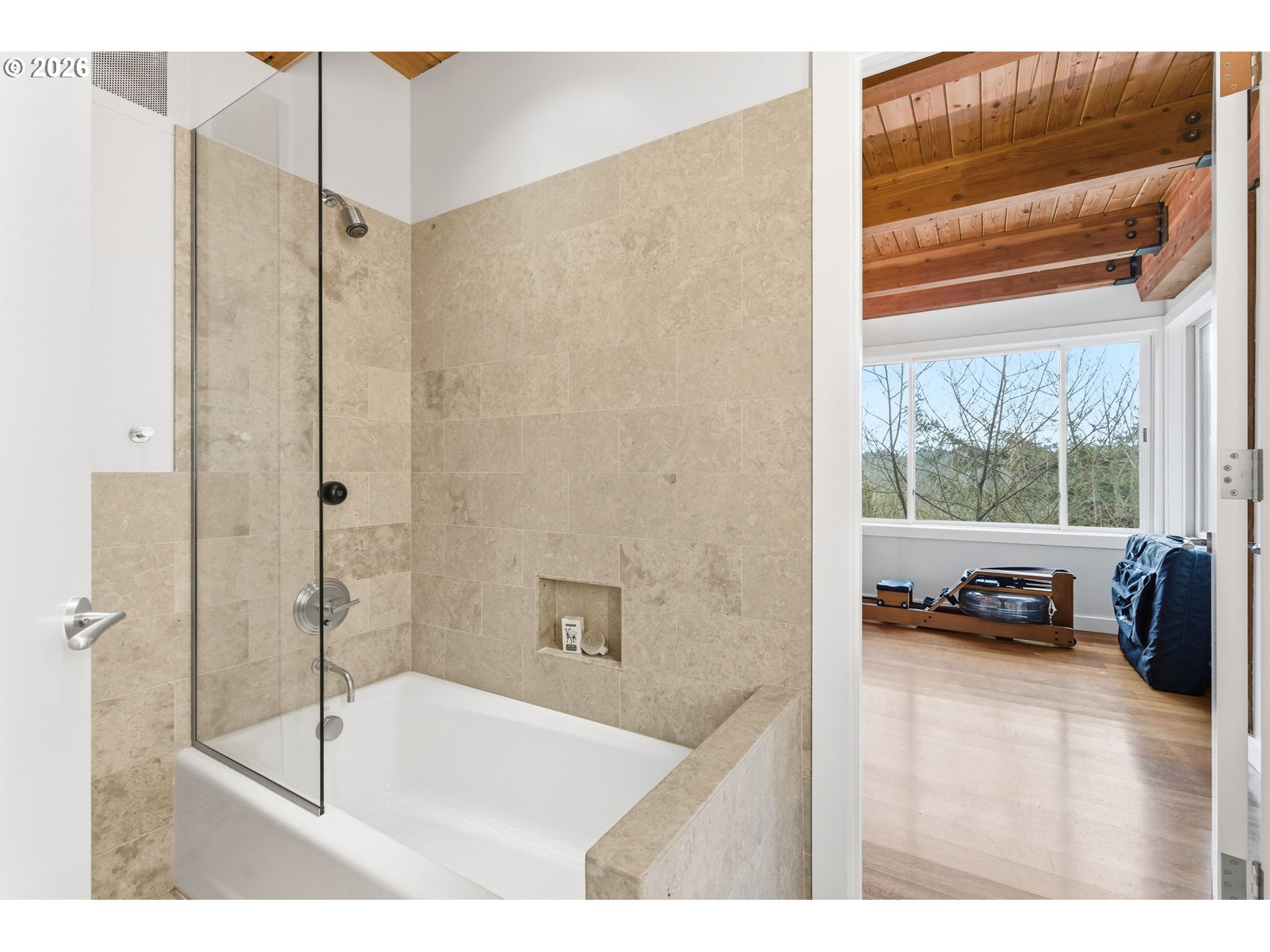 4183 Southwest Greenleaf Drive Portland, OR 97221 - Photo 40 of 48