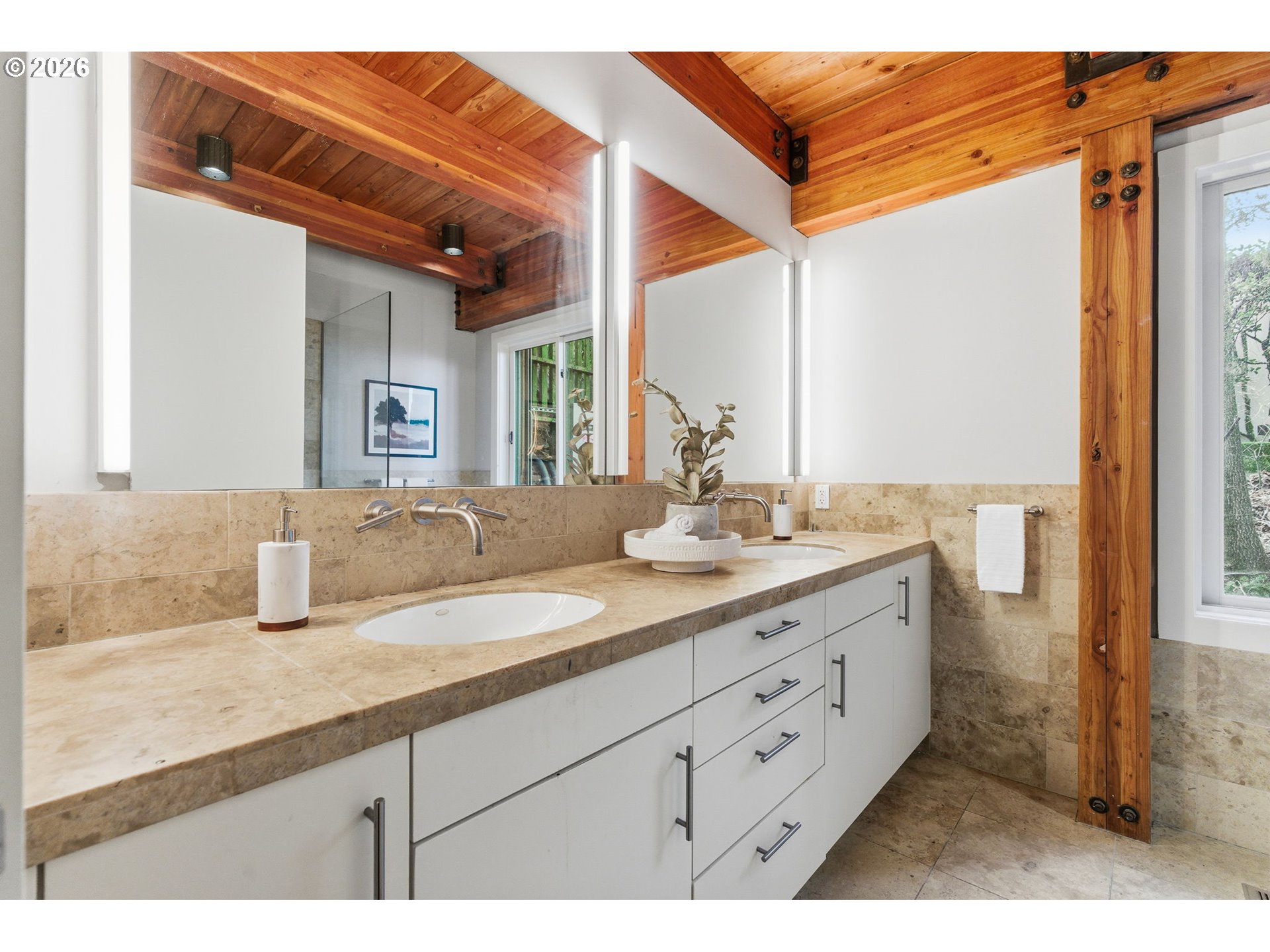 4183 Southwest Greenleaf Drive Portland, OR 97221 - Photo 43 of 48