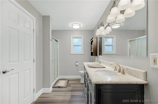 $514,500 | 49 Estates Circle, Camdenton, MO 65020