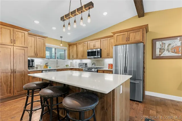 $514,500 | 49 Estates Circle, Camdenton, MO 65020