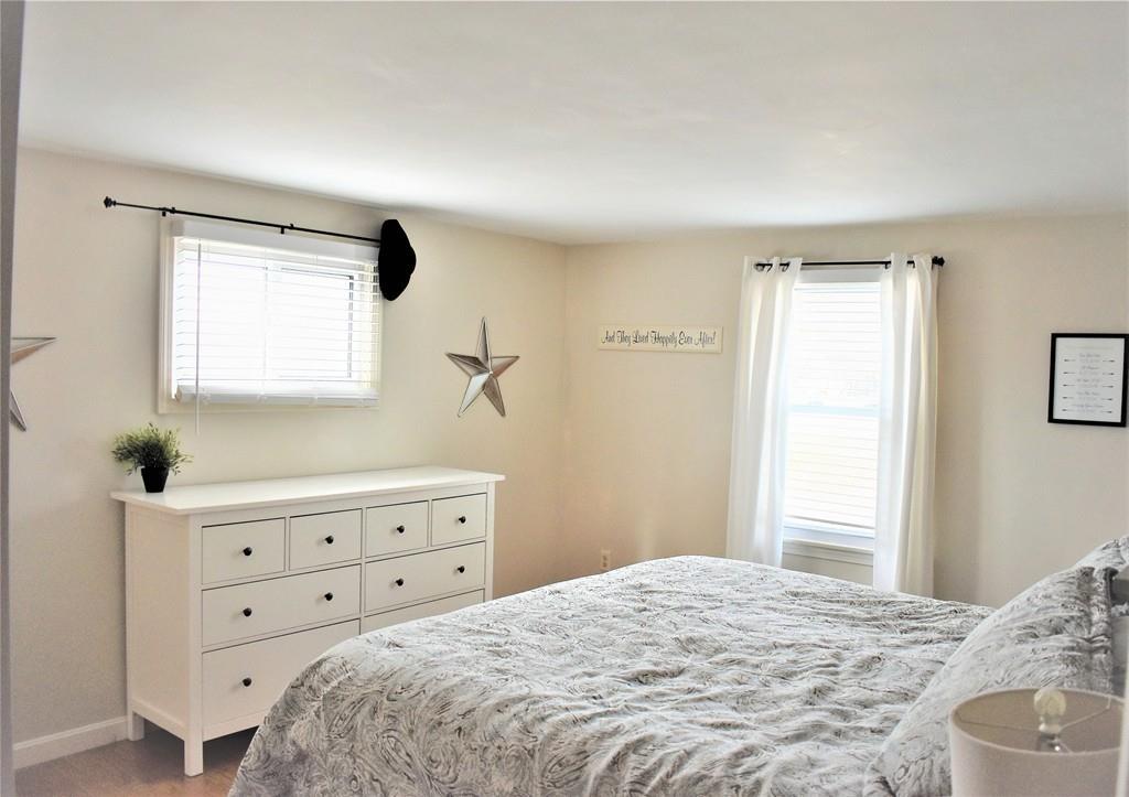 75 Riley Avenue Somerset, MA 02726 - Photo 11 of 33