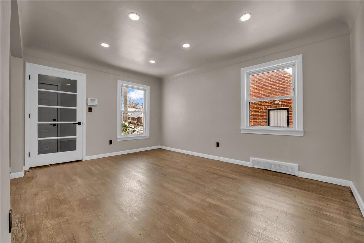 20285 Glastonbury Road Detroit, MI 48219 - Photo 12 of 26 12-20285 Glastonbury Rd-12