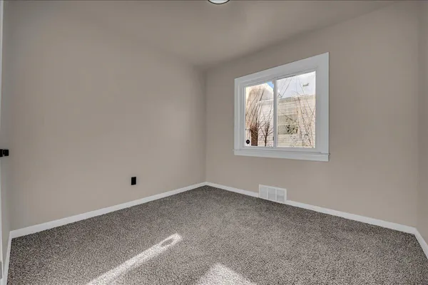 $1,450 | 20285 Glastonbury Road, Detroit, MI 48219