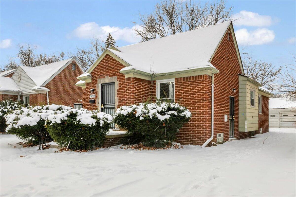 20285 Glastonbury Road Detroit, MI 48219 - Photo 2 of 26 02-20285 Glastonbury Rd-2