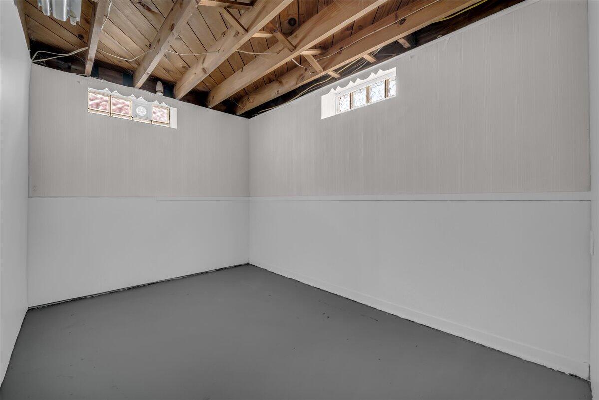 20285 Glastonbury Road Detroit, MI 48219 - Photo 21 of 26 21-20285 Glastonbury Rd-21