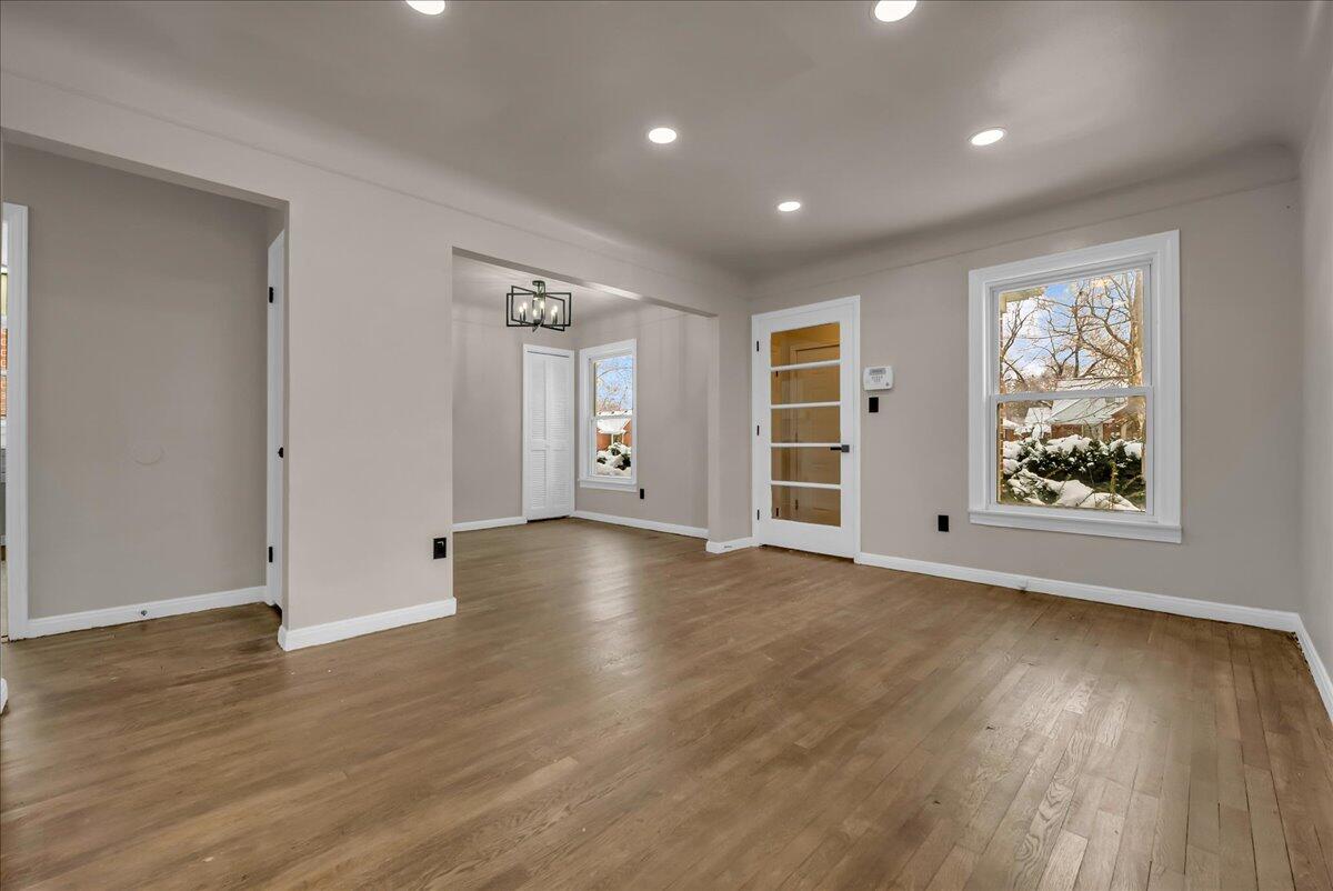 20285 Glastonbury Road Detroit, MI 48219 - Photo 4 of 26 04-20285 Glastonbury Rd-4