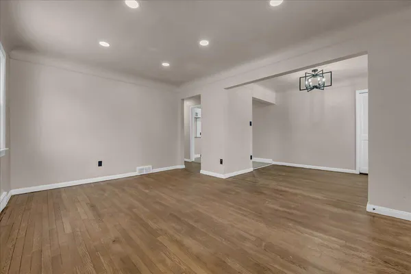 $1,450 | 20285 Glastonbury Road, Detroit, MI 48219