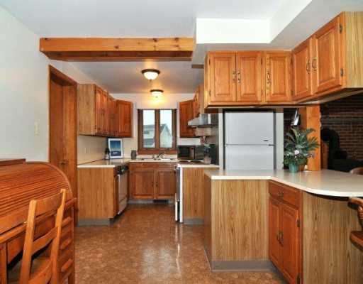 1345 Anthony Road Portsmouth, RI 02871 - Photo 3 of 12 Kitchen. eating area off the kitchen