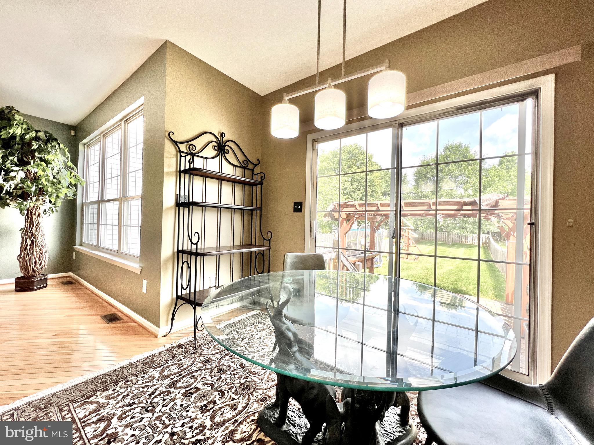 104 Threadleaf Terrace Burlington, NJ 08016 - Photo 8 of 28 Sun drenched Breakfast room