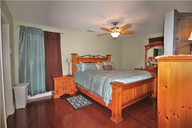1083 Moran Road Franklin, TN 37069 - Photo 11 of 20 Gallery Image 11