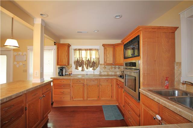 1083 Moran Road Franklin, TN 37069 - Photo 3 of 20 Gallery Image 3