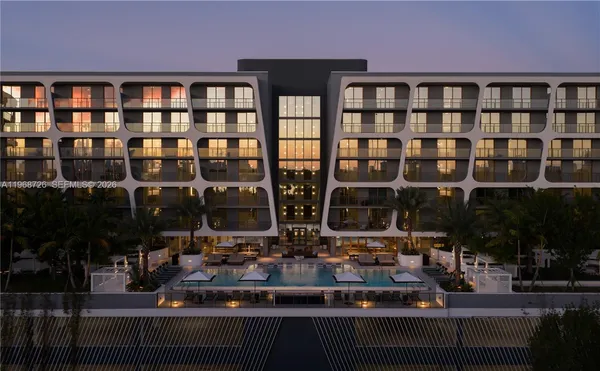 $5,083 | 3900 Alton Road, Unit 821, Miami Beach, FL 33140