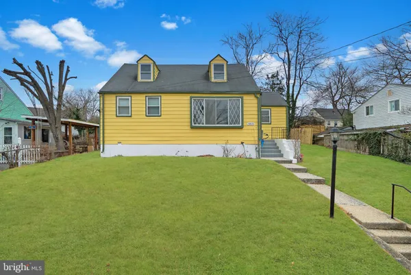 $375,000 | 5815 66th Avenue, Riverdale, MD 20737