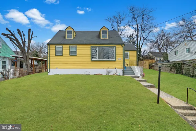 $400,000 | 5815 66th Avenue, Riverdale, MD 20737