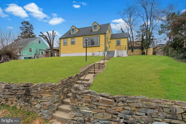 $400,000 | 5815 66th Avenue, Riverdale, MD 20737