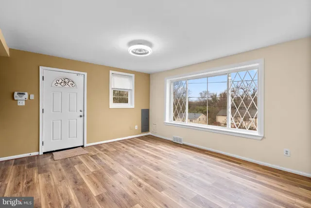 $400,000 | 5815 66th Avenue, Riverdale, MD 20737