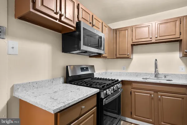 $375,000 | 5815 66th Avenue, Riverdale, MD 20737