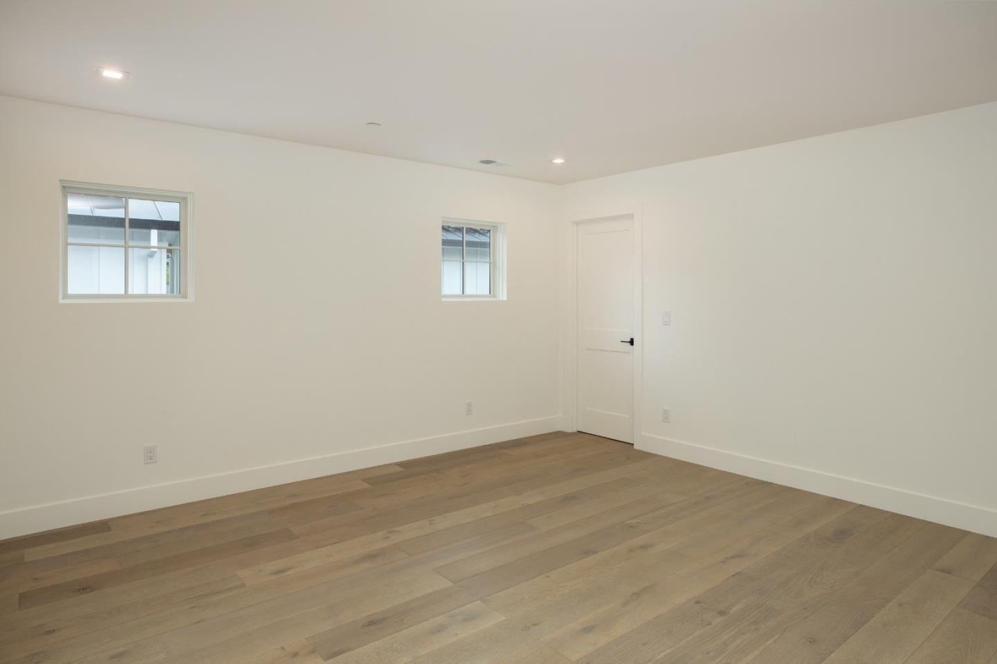 737 Linden Avenue Burlingame, CA 94010 - Photo 34 of 42 a view of an empty room