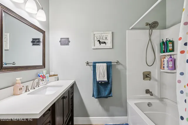 $569,900 | 1886 Highway 20, Hawthorne, FL 32640