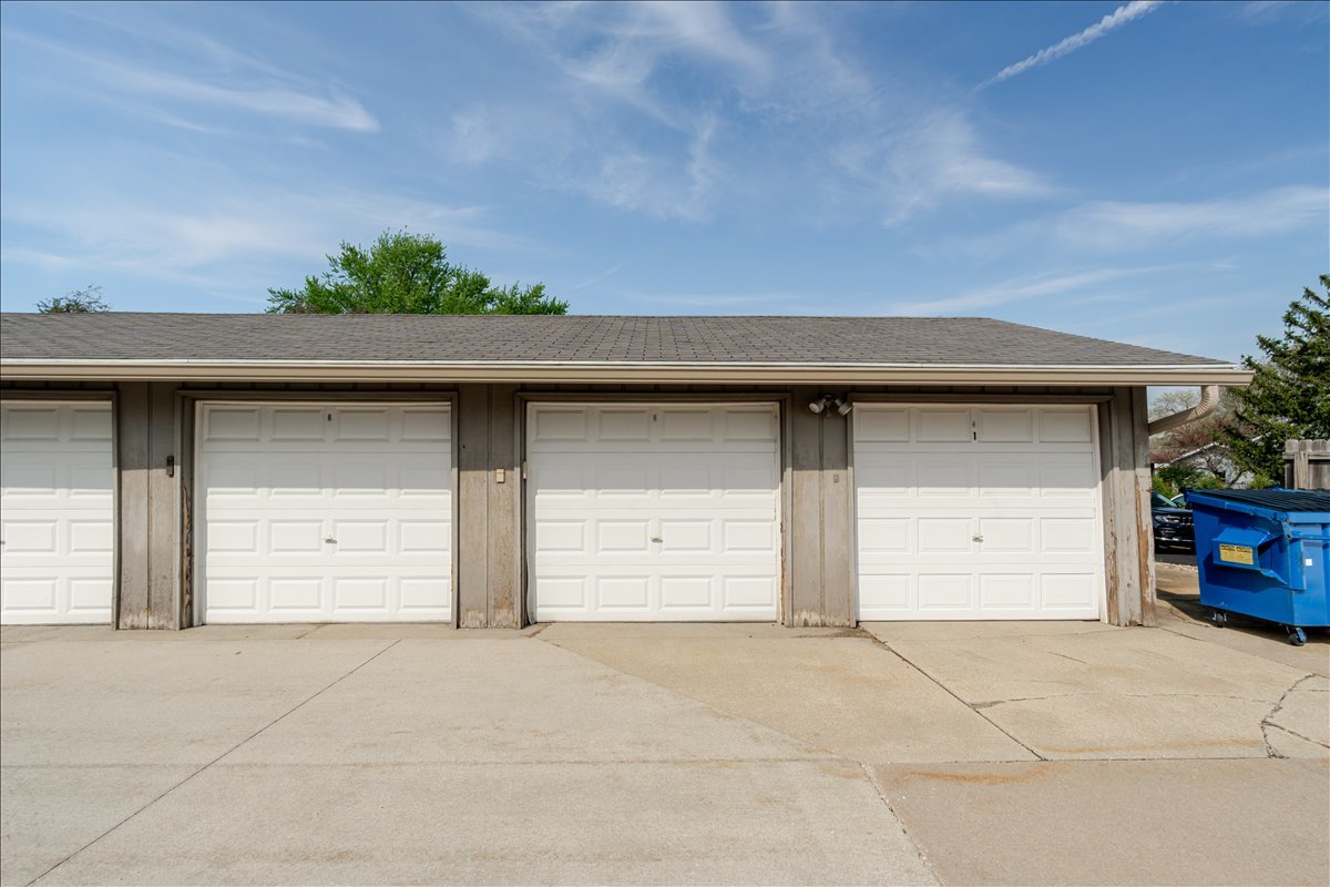 103 South Towanda Avenue, Unit 3 Normal, IL 61761 - Photo 17 of 17