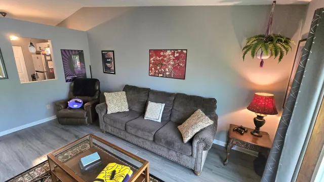 $174,900 | 2063 North Park Drive, Unit 6, St. Paul, MN 55119