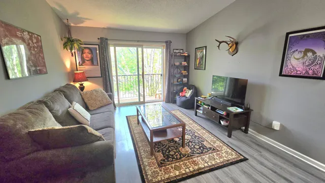 $174,900 | 2063 North Park Drive, Unit 6, St. Paul, MN 55119