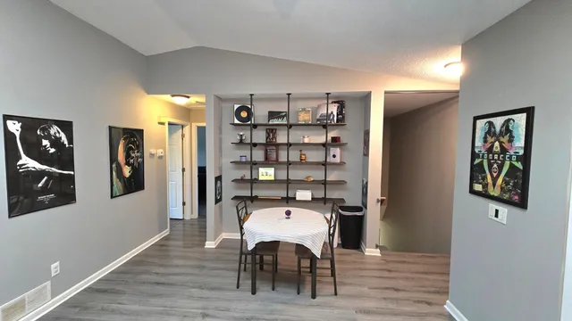 $174,900 | 2063 North Park Drive, Unit 6, St. Paul, MN 55119