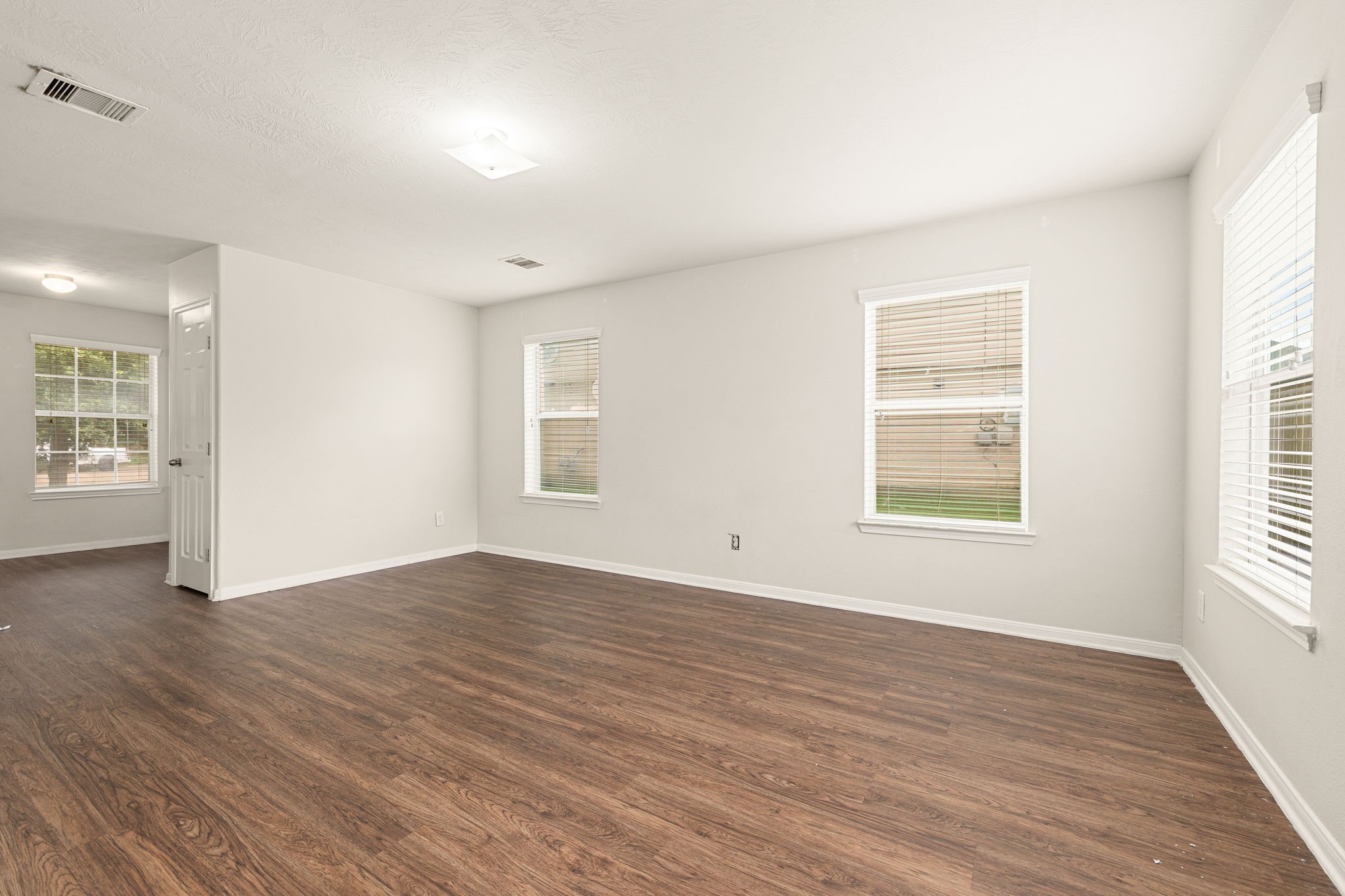 21415 Partha Way Houston, TX 77073 - Photo 15 of 34 Family Room