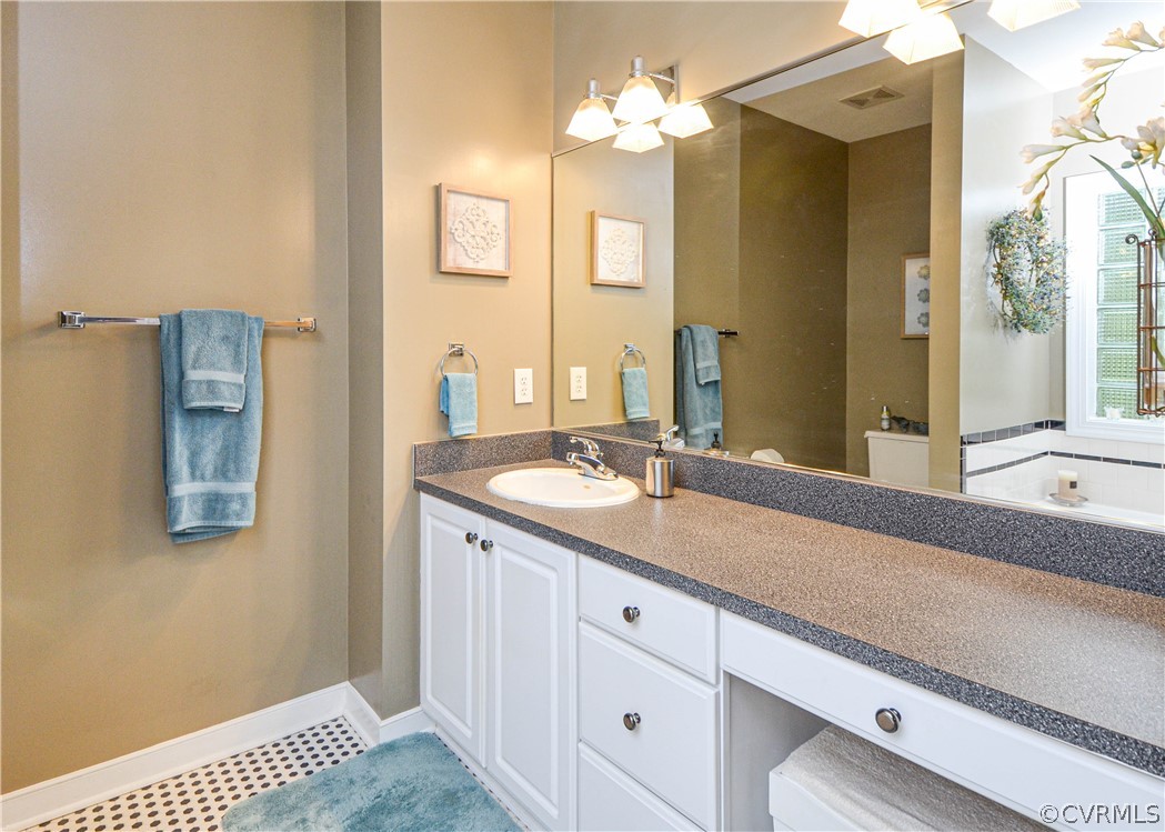 5329 Sylvan Road Richmond, VA 23225 - Photo 21 of 34 Primary bathroom