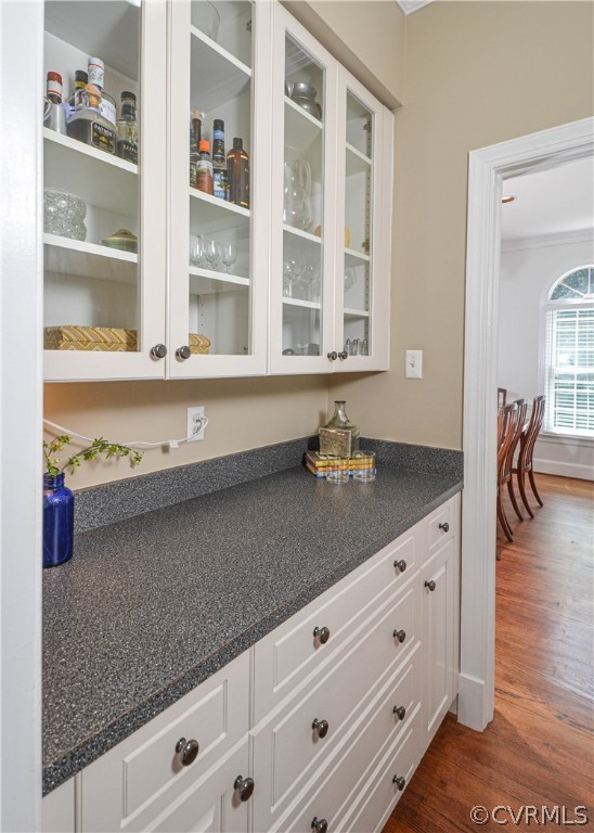 5329 Sylvan Road Richmond, VA 23225 - Photo 8 of 34 Butler's pantry between the dining room and kitche