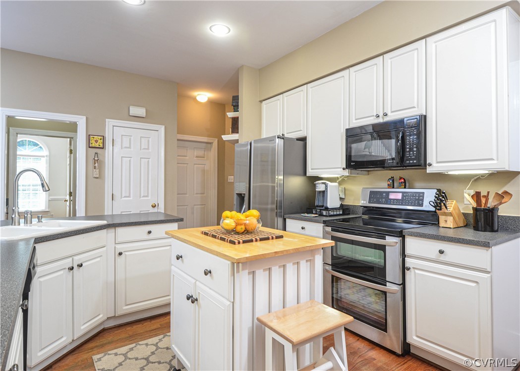 5329 Sylvan Road Richmond, VA 23225 - Photo 9 of 34 Beautiful kitchen with stainless steel appliances