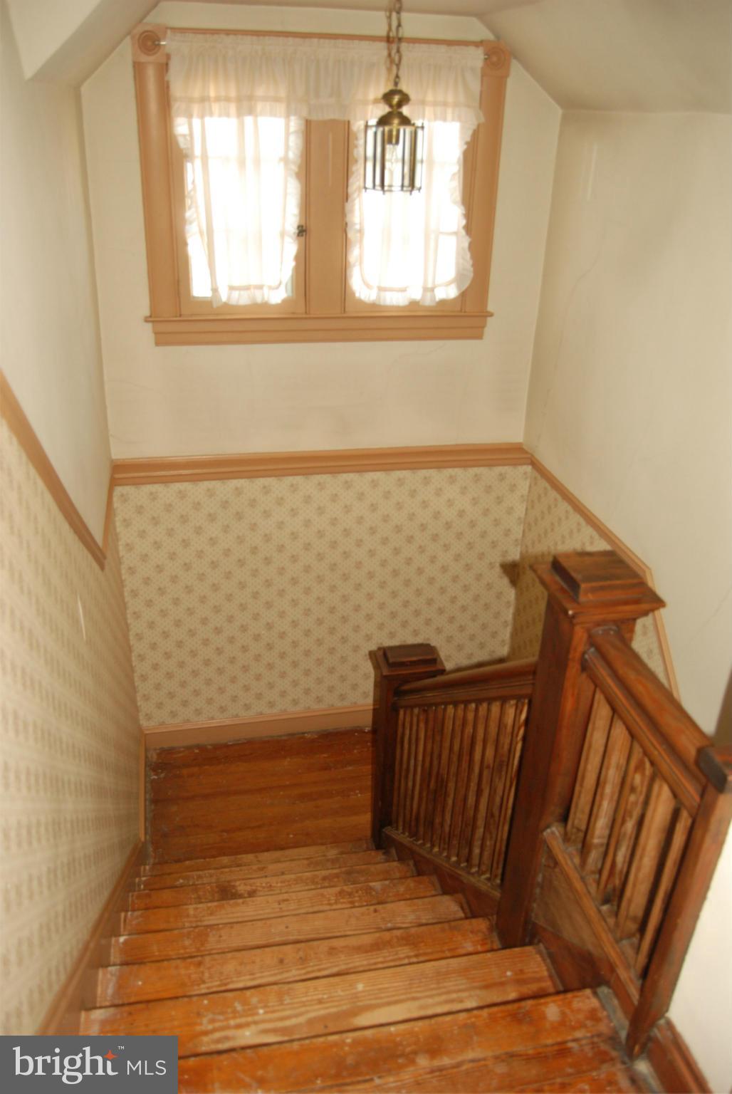 4501 Ridge Avenue Baltimore, MD 21227 - Photo 13 of 18 Interior (General)