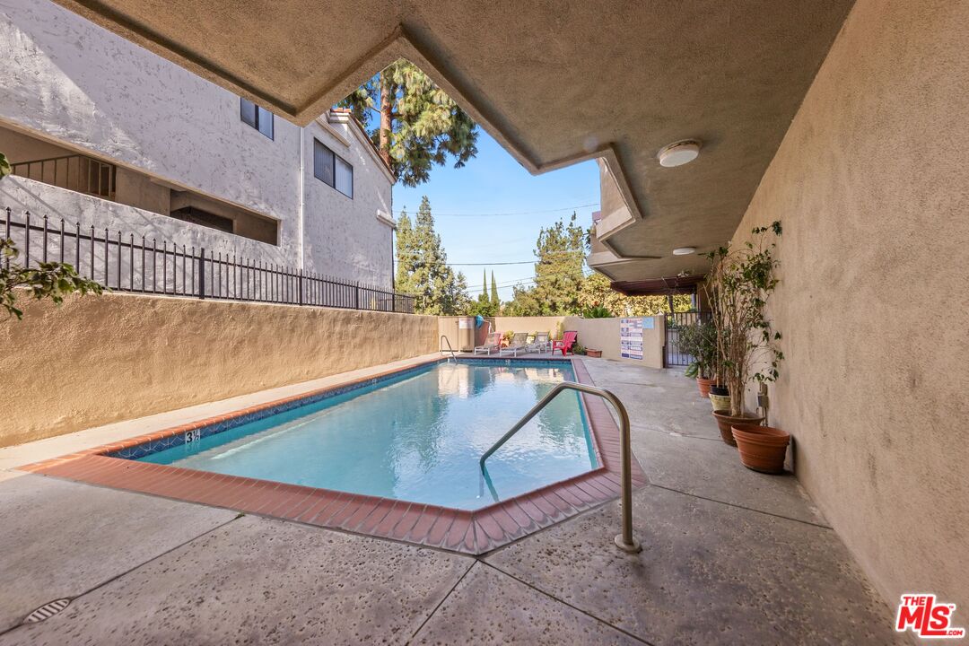 4301 Fulton Avenue, Unit 103 Sherman Oaks, CA 91423 - Photo 14 of 15