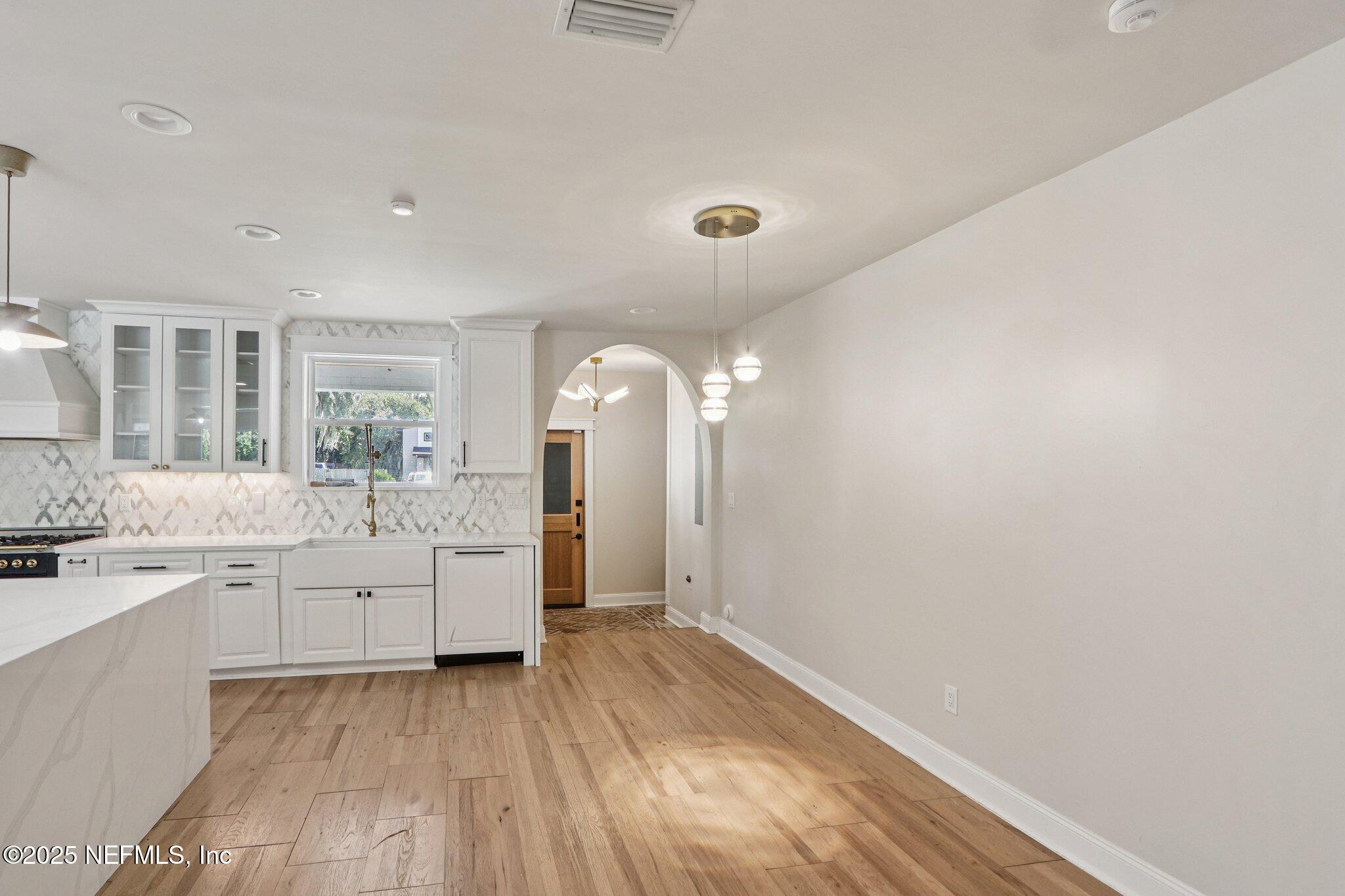 1536 Mayfair Road Jacksonville, FL 32207 - Photo 18 of 58 Kitchen