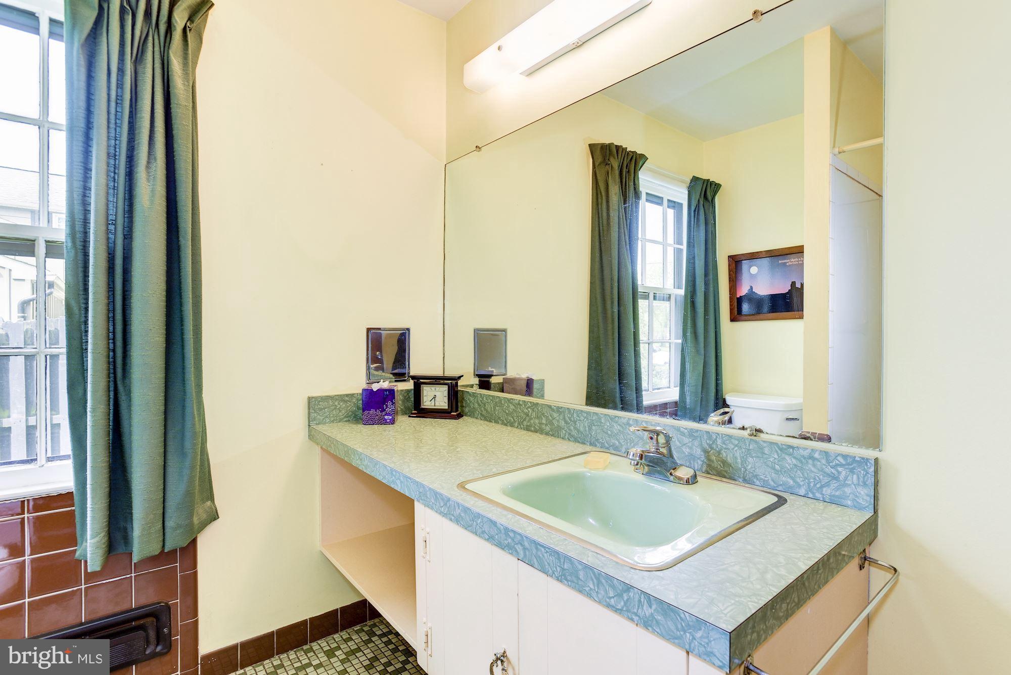 470 Pelham Road Cherry Hill, NJ 08034 - Photo 26 of 35