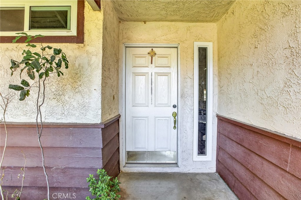 8636 Terrie Terrace Jurupa Valley, CA 92509 - Photo 6 of 26 Gallery Image 6